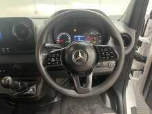 Mercedes-Benz Sprinter 2.1 314 CDI Double cab tipper 2dr Diesel Manual RWD L3 Euro 6 (s/s) (143 ps) 2.1 2dr Tipper Manual - U2593