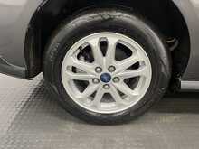 Ford Transit Connect 1.5 200 EcoBlue Limited Panel Van 5dr Diesel Manual L1 Euro 6 (s/s) (120 ps) - U2621