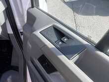 Volkswagen Crafter 2.0 TDI CR35 Startline Luton Van 2dr Diesel Manual FWD LWB Euro 6 (s/s) - U2629