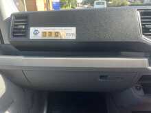 Volkswagen Crafter 2.0 TDI CR35 Startline Luton Van 2dr Diesel Manual FWD LWB Euro 6 (s/s) - U2629