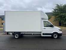 Volkswagen Crafter 2.0 TDI CR35 Startline Luton Van 2dr Diesel Manual FWD LWB Euro 6 (s/s) - U2630