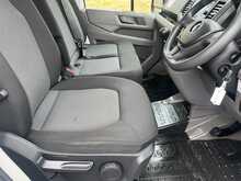 Volkswagen Crafter 2.0 TDI CR35 Startline Luton Van 2dr Diesel Manual FWD LWB Euro 6 (s/s) - U2630