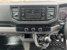 Volkswagen Crafter 2.0 TDI CR35 Startline Luton Van 2dr Diesel Manual FWD LWB Euro 6 (s/s) - U2630