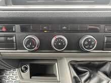 Volkswagen Crafter 2.0 TDI CR35 Startline Luton Van 2dr Diesel Manual FWD LWB Euro 6 (s/s) - U2630