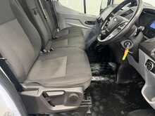 Ford Transit 2.2 TDCi 350 HDT Minibus 4dr Diesel Manual L2 H2 (196 g/km, 123 bhp) - U2638