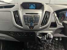 Ford Transit 2.2 TDCi 350 HDT Minibus 4dr Diesel Manual L2 H2 (196 g/km, 123 bhp) - U2638