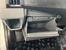 Ford Transit 2.2 TDCi 350 HDT Minibus 4dr Diesel Manual L2 H2 (196 g/km, 123 bhp) - U2638