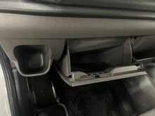 Ford Transit 2.0 350 EcoBlue Leader Luton Low Loader 2dr Diesel Manual FWD L3 Euro 6 (s/s) (130 ps) - U2641