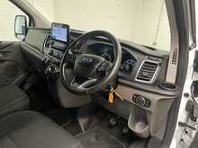 Ford Transit Custom 2.0 320 EcoBlue Limited Crew Van Double Cab 5dr Diesel Manual L2 H1 Euro 6 (s/s) (130 ps) - U2655