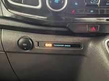 Ford Transit Custom 2.0 320 EcoBlue Limited Crew Van Double Cab 5dr Diesel Manual L2 H1 Euro 6 (s/s) (130 ps) - U2655