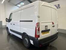 Renault Trucks Master 35 SWB L1H1 2.3 5dr Panel Van Manual Diesel - U2659
