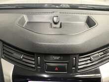 Nissan Navara 2.3 dCi N-Guard Pickup Double Cab 4dr Diesel Auto 4WD Euro 6 (190 ps) - U2661