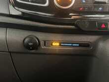 Ford Transit Custom 2.0 300 EcoBlue Limited Panel Van 5dr Diesel Manual L2 H1 Euro 6 (s/s) (130 ps) - U2663