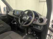 Mercedes-Benz Sprinter 2.0 315 CDI Progressive Panel Van 5dr Diesel Manual RWD L2 H2 Euro 6 (s/s) (150 ps) - U2668