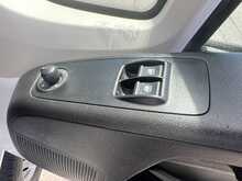 Peugeot Boxer 2.2 BlueHDi 335 Built for Business Luton 4dr Diesel Manual L3 Euro 6 (s/s) (140 ps) 2.2 4dr Luton - U2672