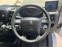 Peugeot Boxer 2.2 BlueHDi 335 Built for Business Luton 4dr Diesel Manual L3 Euro 6 (s/s) (140 ps) 2.2 4dr Luton - U2672
