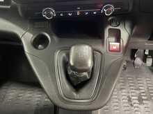 Peugeot Partner 1.5 B/HDI 100 850 Professional premium long crew cab - U2682