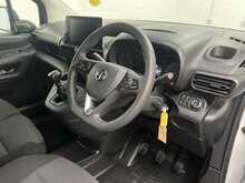 Vauxhall Combo 1.5 Turbo D 2300 Pro Panel Van 5dr Diesel Manual L1 H1 Euro 6 (s/s) (100 ps) - U2703