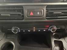Vauxhall Combo 1.5 Turbo D 2300 Pro Panel Van 5dr Diesel Manual L1 H1 Euro 6 (s/s) (100 ps) - U2703