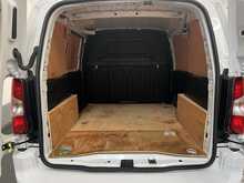 Vauxhall Combo 1.5 Turbo D 2300 Pro Panel Van 5dr Diesel Manual L1 H1 Euro 6 (s/s) (100 ps) - U2703