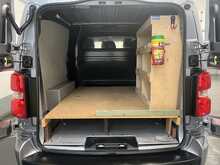 Peugeot Expert BlueHDi 1200 Professional Premium - U2706