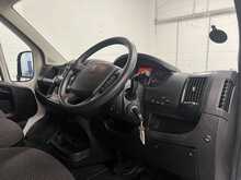 Peugeot Boxer 2.2 2dr Luton Manuel Diesel - U2707
