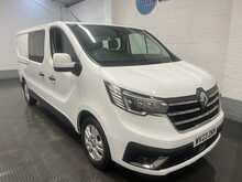 Renault Trafic 2.0 dCi Blue LL30 Sport Crew Van Double Cab 6dr Diesel Manual L2 H1 Euro 6 (s/s) (150 ps) - U2709
