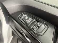 Renault Trafic 2.0 dCi Blue LL30 Sport Crew Van Double Cab 6dr Diesel Manual L2 H1 Euro 6 (s/s) (150 ps) - U2709