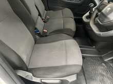 Peugeot Partner BlueHDi 650 S - U2711