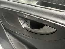 Mercedes-Benz Sprinter 2.0 315 CDI Progressive Panel Van 5dr Diesel Manual RWD L2 H2 Euro 6 (s/s) (150 ps) - U2732