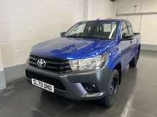 Toyota Hilux 2.4 D-4D Active Extra Pickup Extended Cab 4dr Diesel Manual 4WD Euro 6 (s/s) (150 ps) - U2746