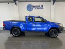 Toyota Hilux 2.4 D-4D Active Extra Pickup Extended Cab 4dr Diesel Manual 4WD Euro 6 (s/s) (150 ps) - U2746
