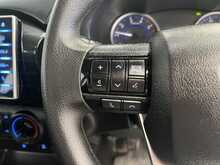 Toyota Hilux 2.4 D-4D Active Extra Pickup Extended Cab 4dr Diesel Manual 4WD Euro 6 (s/s) (150 ps) - U2746