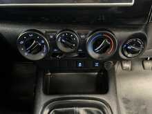 Toyota Hilux 2.4 D-4D Active Extra Pickup Extended Cab 4dr Diesel Manual 4WD Euro 6 (s/s) (150 ps) - U2746