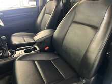 Toyota Hilux 2.4 D-4D Active Extra Pickup Extended Cab 4dr Diesel Manual 4WD Euro 6 (s/s) (150 ps) - U2746