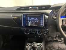 Toyota Hilux 2.4 D-4D Active Extra Pickup Extended Cab 4dr Diesel Manual 4WD Euro 6 (s/s) (150 ps) - U2747