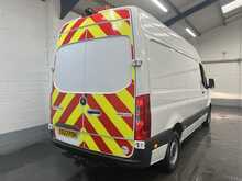 Mercedes-Benz Sprinter 2.0 315 CDI Progressive Panel Van 5dr Diesel Manual RWD L2 H2 Euro 6 (s/s) (150 ps) - U2762