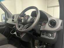 Mercedes-Benz Sprinter 2.0 315 CDI Progressive Panel Van 5dr Diesel Manual RWD L2 H2 Euro 6 (s/s) (150 ps) - U2762
