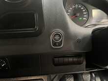 Mercedes-Benz Sprinter 2.0 315 CDI Progressive Panel Van 5dr Diesel Manual RWD L2 H2 Euro 6 (s/s) (150 ps) - U2762