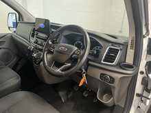 Ford Transit Custom 2.0 320 EcoBlue Limited Crew Van Double Cab 5dr Diesel Manual L2 H1 Euro 6 (s/s) (130 ps) - U2764