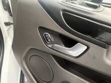 Ford Transit Custom 2.0 320 EcoBlue Limited Crew Van Double Cab 5dr Diesel Manual L2 H1 Euro 6 (s/s) (130 ps) - U2764