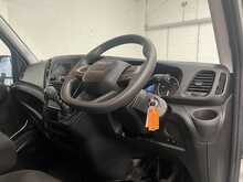 Iveco Daily 2.3D HPI 14V 35C 3750 Tipper Double Cab 4dr Diesel Manual L3 Euro 6 (s/s) (DRW) (136 ps) - U2765