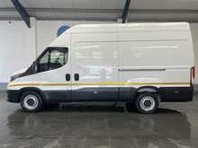 Iveco Daily 2.3D HPI 14V 35S 3520 Panel Van 5dr Diesel Manual MWB H3 Euro 6 (s/s) (136 ps) 2.3 5dr Panel Van - U2766