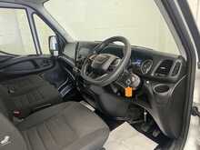 Iveco Daily 2.3D HPI 14V 35S 3520 Panel Van 5dr Diesel Manual MWB H3 Euro 6 (s/s) (136 ps) 2.3 5dr Panel Van - U2766