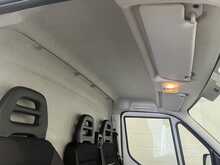 Iveco Daily 2.3D HPI 14V 35S 3520 Panel Van 5dr Diesel Manual MWB H3 Euro 6 (s/s) (136 ps) 2.3 5dr Panel Van - U2766