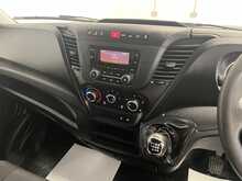 Iveco Daily 2.3D HPI 14V 35S 3520 Panel Van 5dr Diesel Manual MWB H3 Euro 6 (s/s) (136 ps) 2.3 5dr Panel Van - U2766