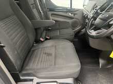 Ford Transit Custom 2.0 320 EcoBlue Limited Crew Van Double Cab 5dr Diesel Manual L2 H1 Euro 6 (s/s) (130 ps) - U2770