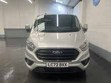 Ford Transit Custom 2.0 320 EcoBlue Limited Crew Van Double Cab 5dr Diesel Manual L2 H1 Euro 6 (s/s) (130 ps) - U2772