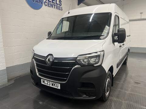 Renault Master 2.3 dCi 35 Advance Panel Van 4dr Diesel Manual FWD LWB Medium Roof Euro 6 (135 ps)
