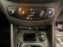 Ford Transit Courier 1.5 TDCi Limited Panel Van 5dr Diesel Manual L1 Euro 6 (100 ps) - U2812